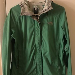 Women’s Northface rain jacket
